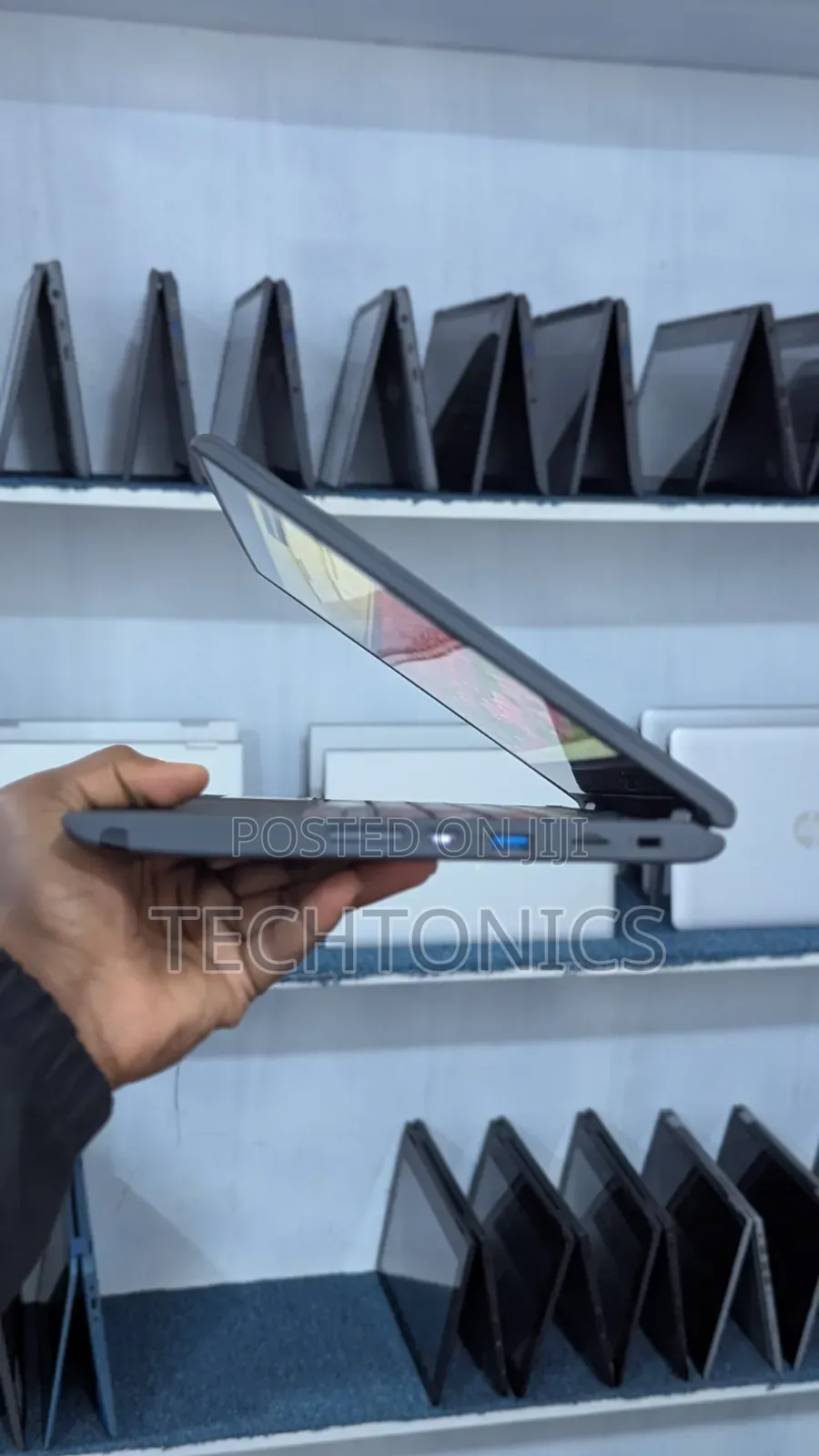 Laptop Lenovo 300e 8GB AMD SSD 128GB