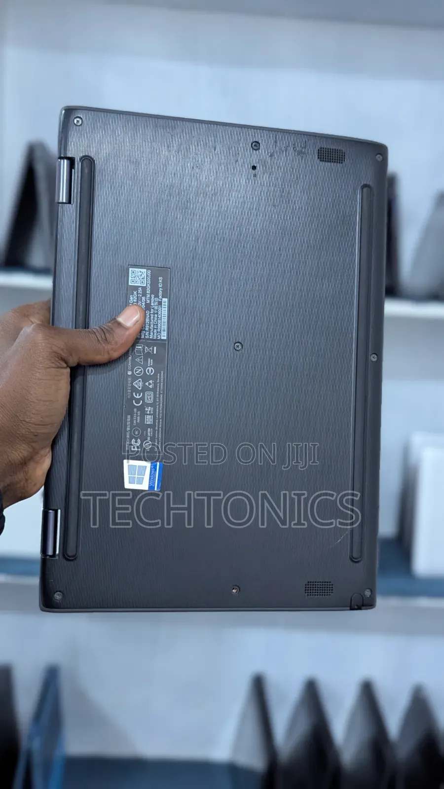 Laptop Lenovo 300e 8GB AMD SSD 128GB