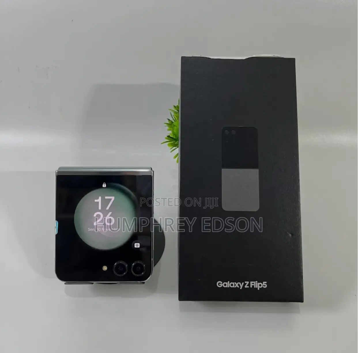 New Samsung Galaxy Z Flip5 256 GB Green