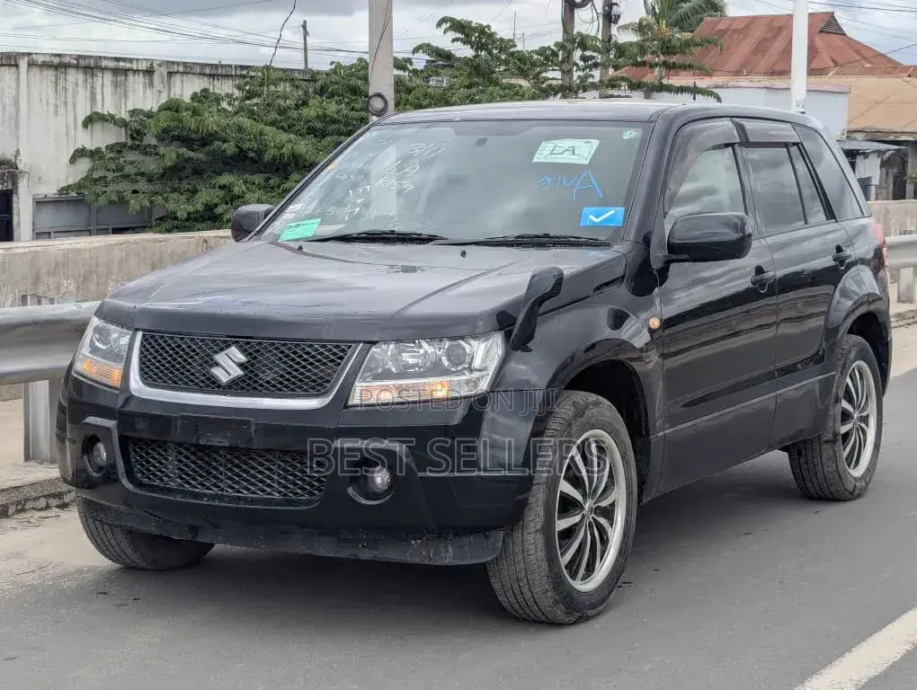 Suzuki Escudo 2007 Black