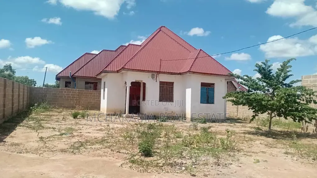 3bdrm House in Mchakama Real Estate, Fufu for sale