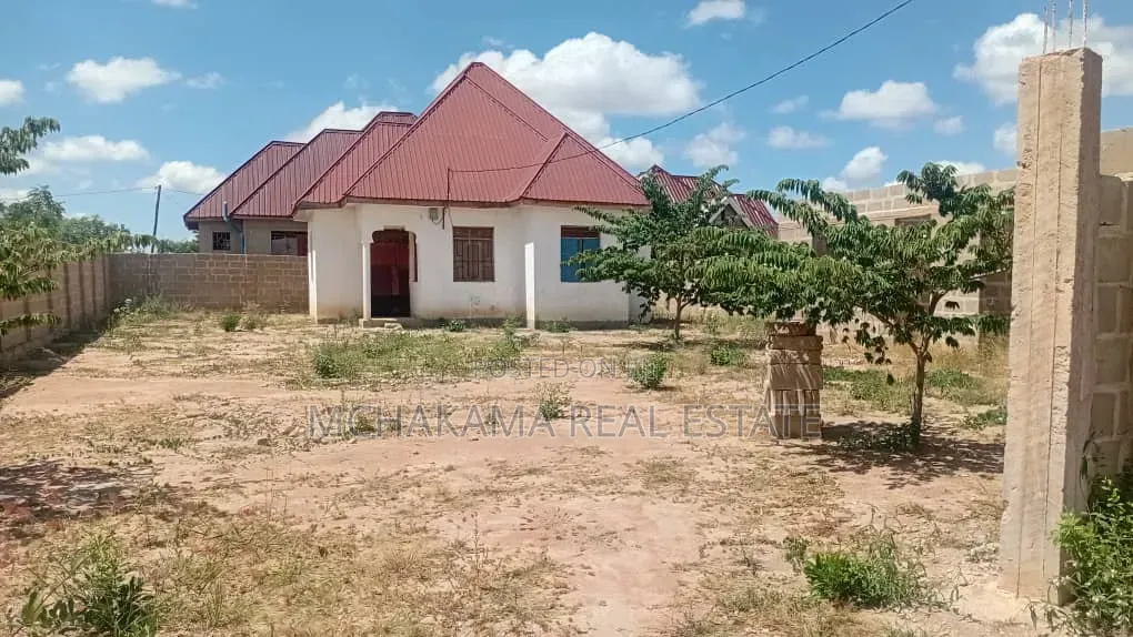 3bdrm House in Mchakama Real Estate, Fufu for sale