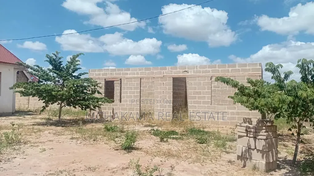 3bdrm House in Mchakama Real Estate, Fufu for sale