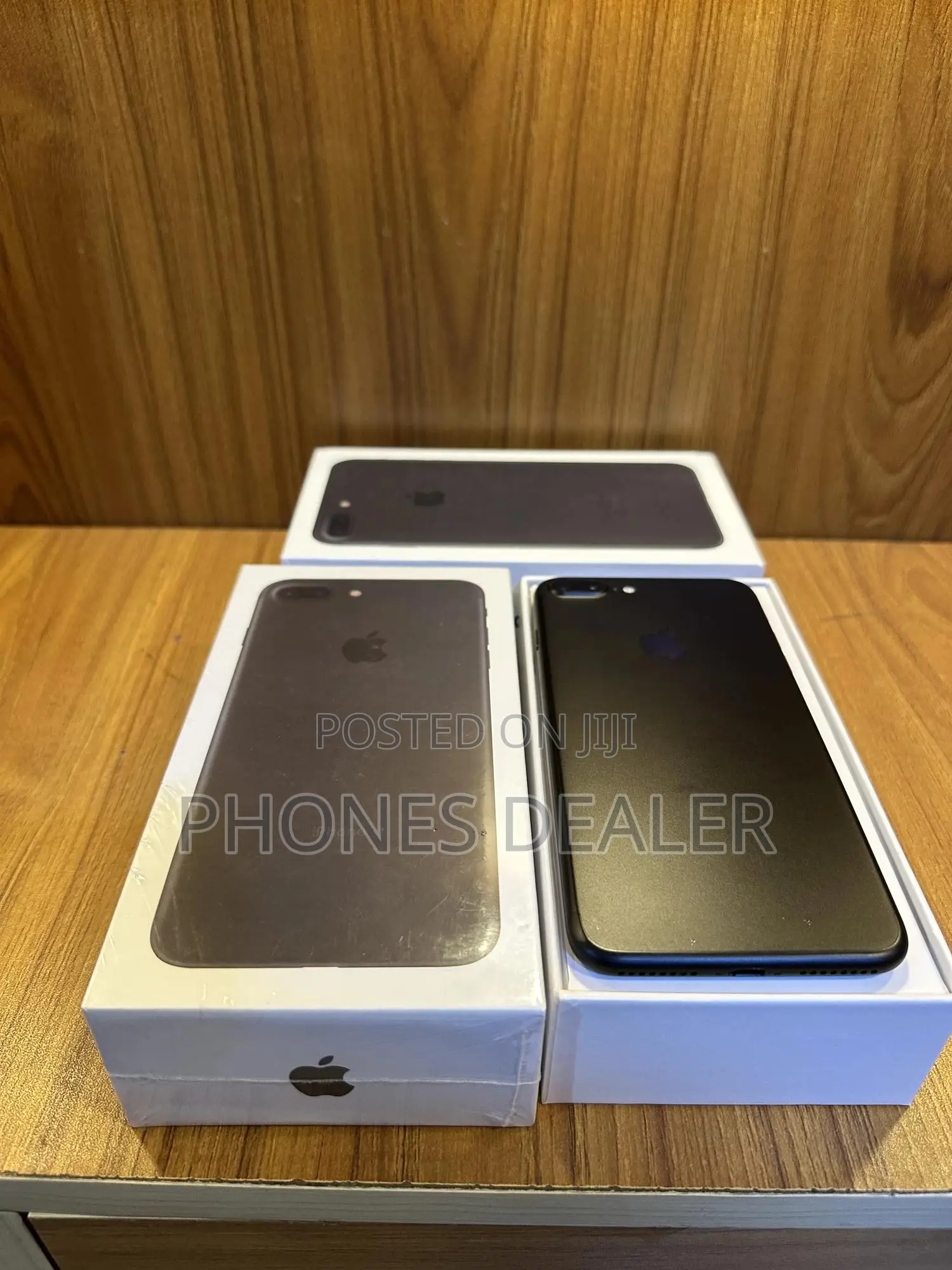 New Apple iPhone 7 Plus 128 GB Black