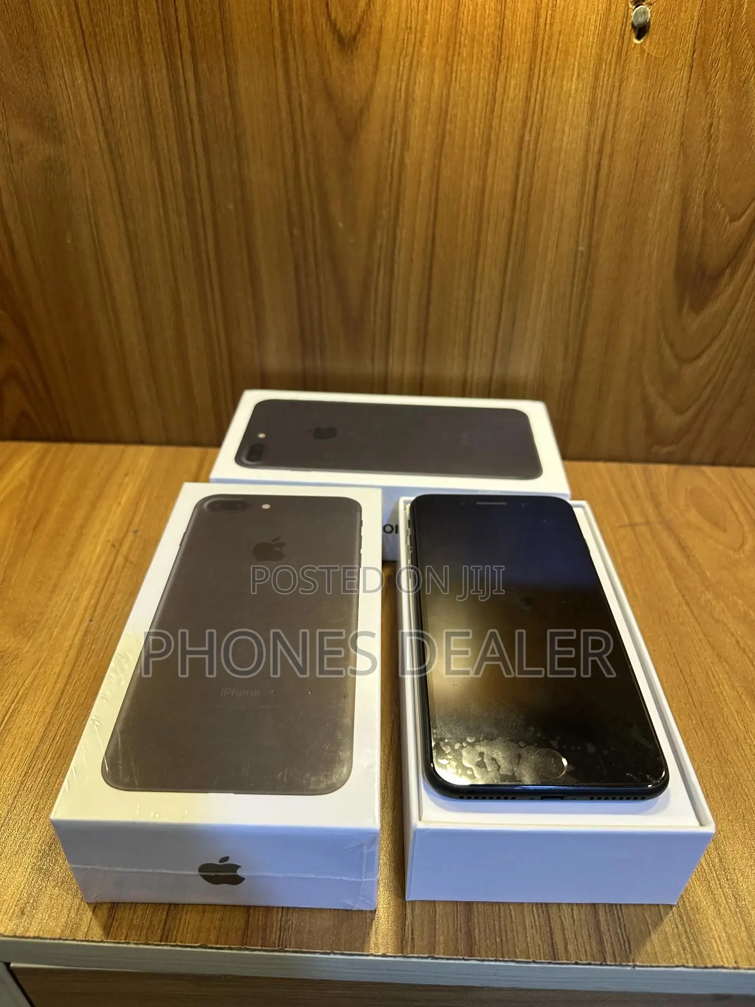 New Apple iPhone 7 Plus 128 GB Black