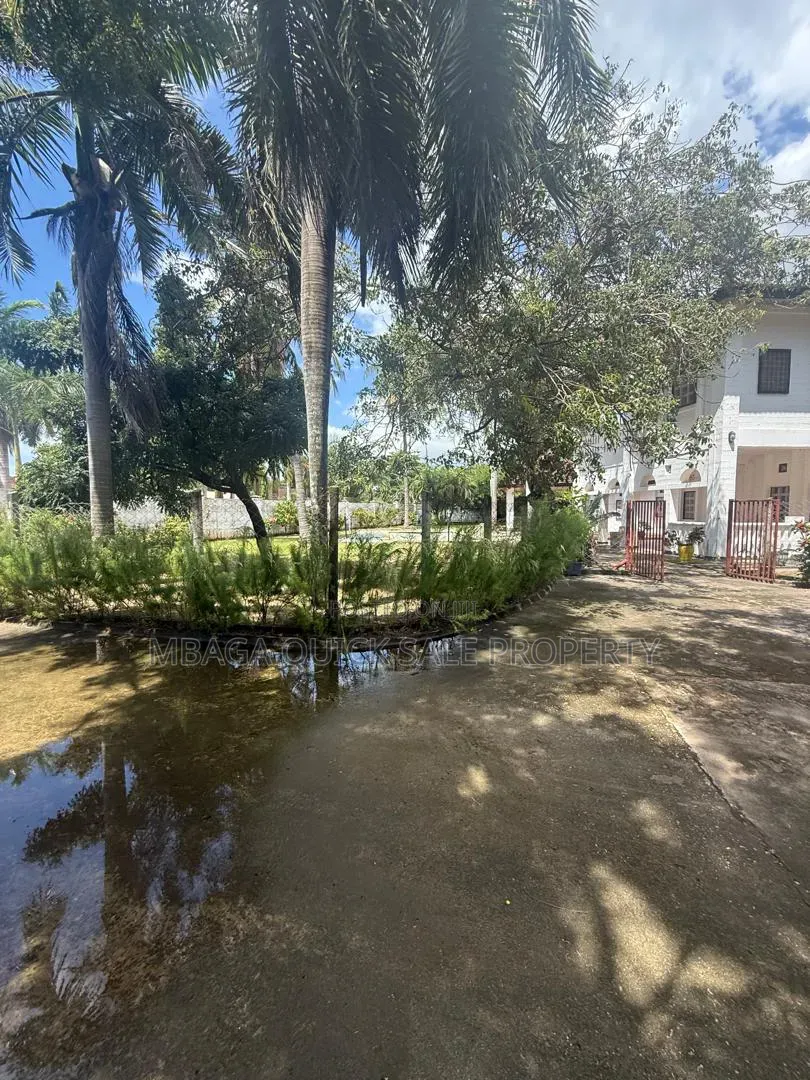 6bdrm House in Mbezi Beach for rent
