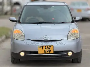 Mazda Verisa 2010 Silver