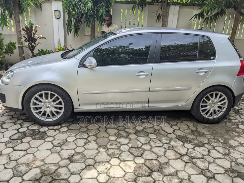 Volkswagen Golf 2016 Silver
