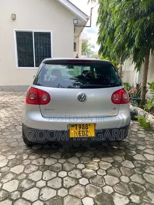 Volkswagen Golf 2016 Silver