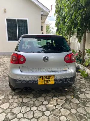 Volkswagen Golf 2016 Silver