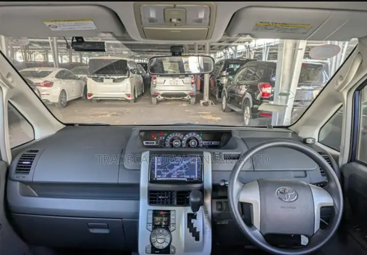 Toyota Noah 2007 Blue