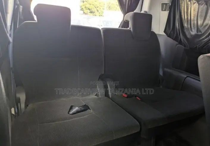 Toyota Noah 2007 Blue