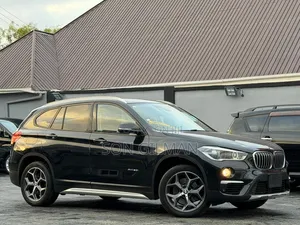 BMW X1 xDrive28i AWD 2016 Black
