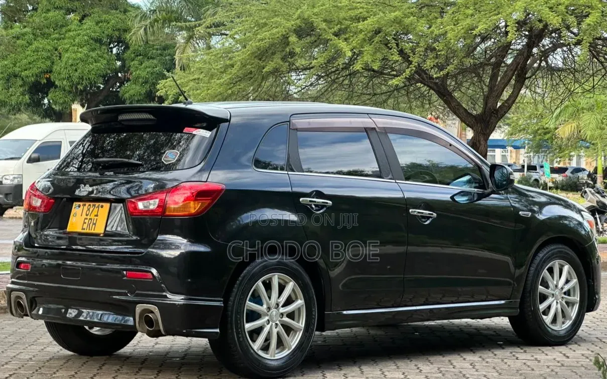 Mitsubishi RVR 2.0 2012 Black