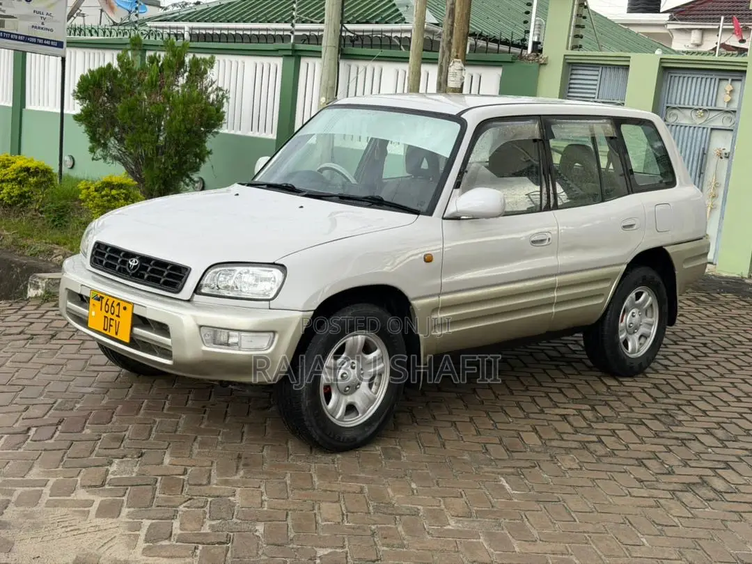 Toyota RAV4 Cabriolet 1998 White