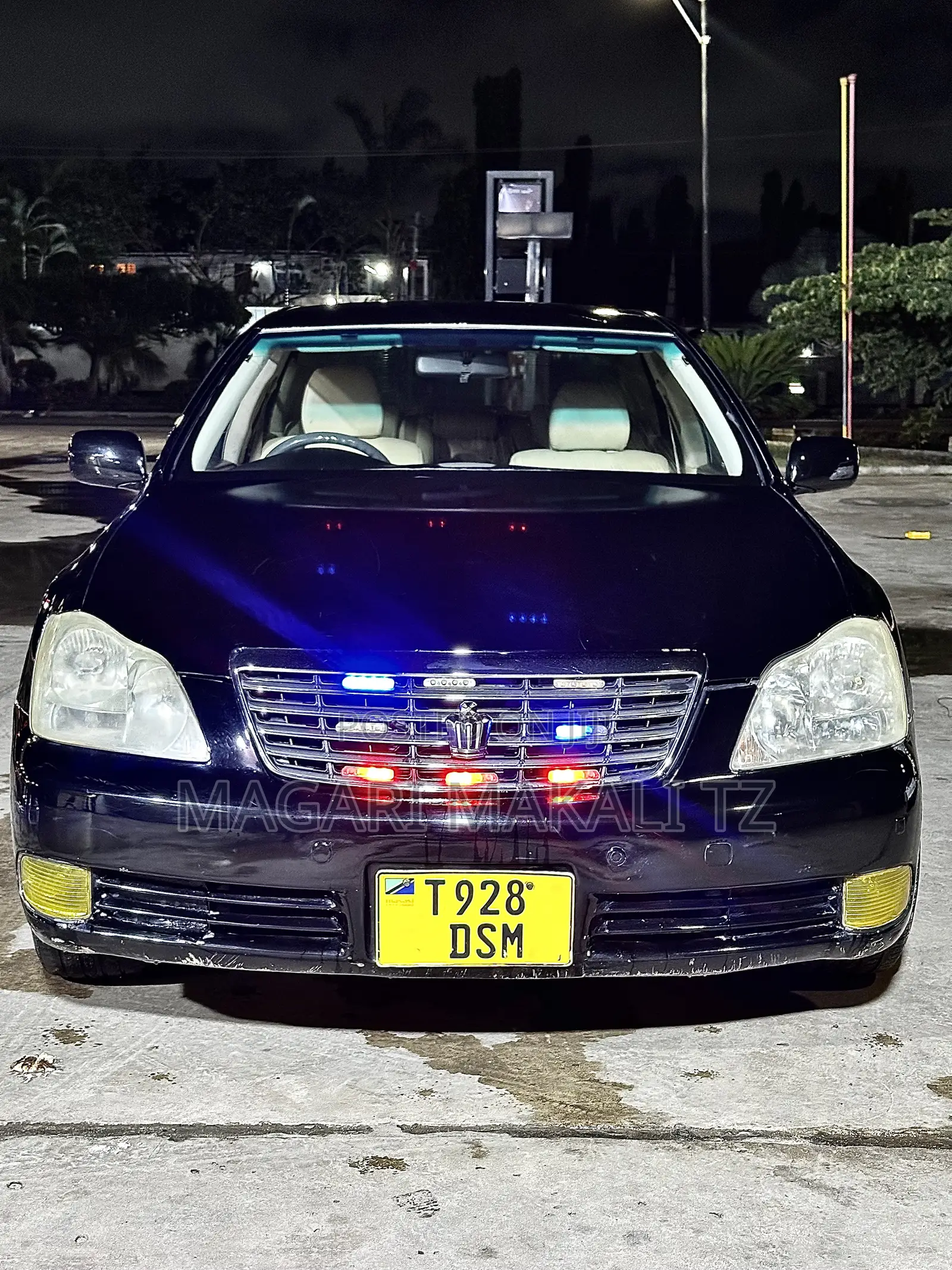 Toyota Crown 2004 Black