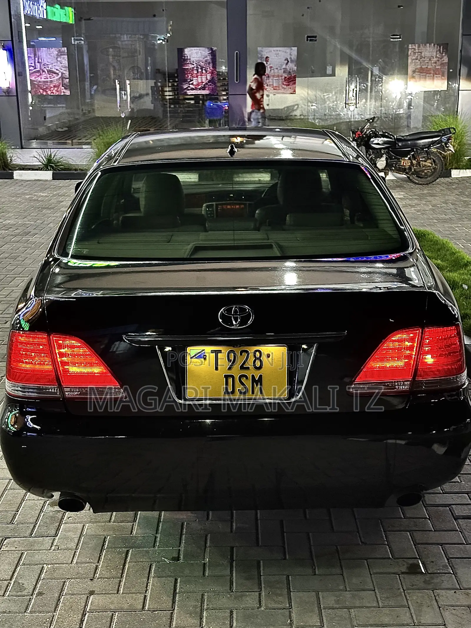 Toyota Crown 2004 Black