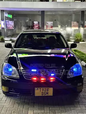 Toyota Crown 2004 Black