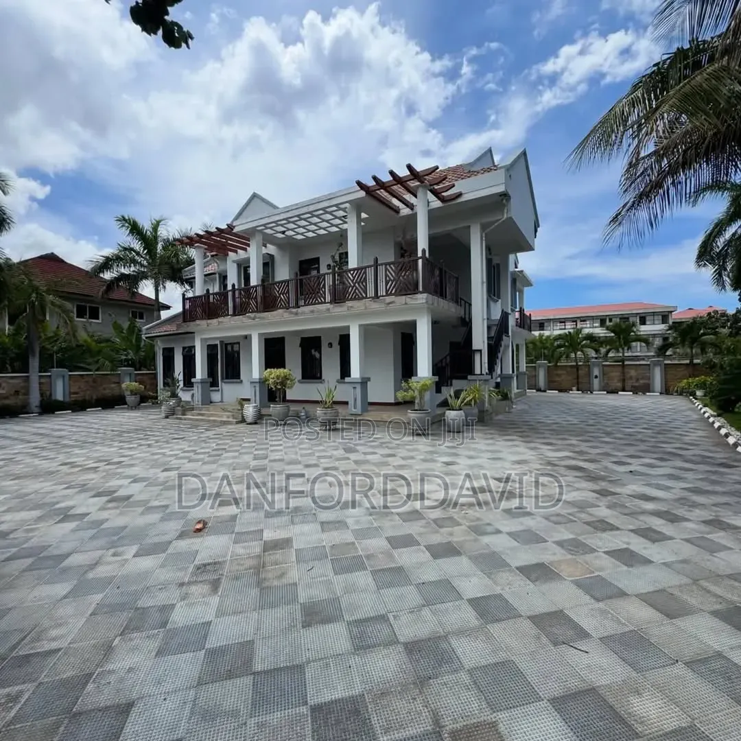 5bdrm House in Kahwa Real Estate, Mbezi Beach for rent