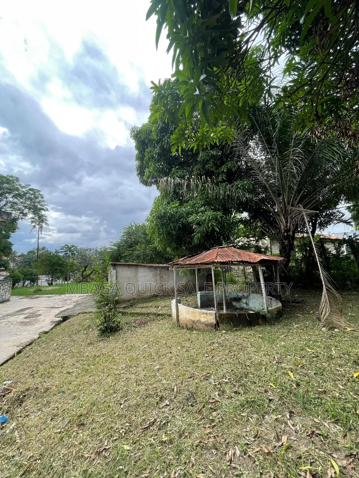 Plot Area SQM 980 for Sale at Kimara Kona