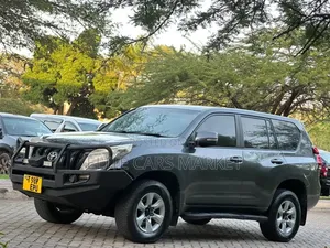 Toyota Land Cruiser Prado 2016 Gray