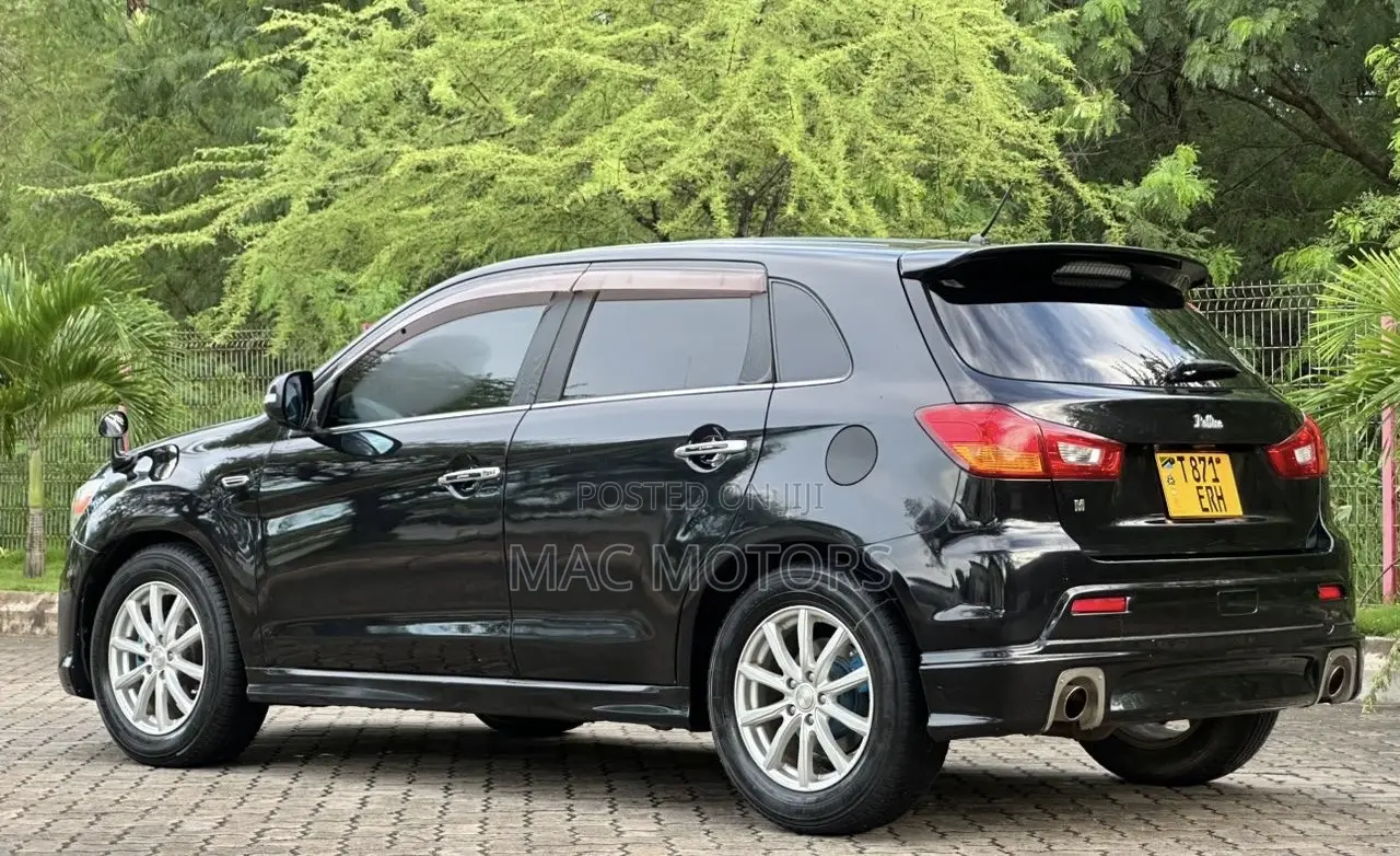 Mitsubishi RVR 2.0 2012 Black