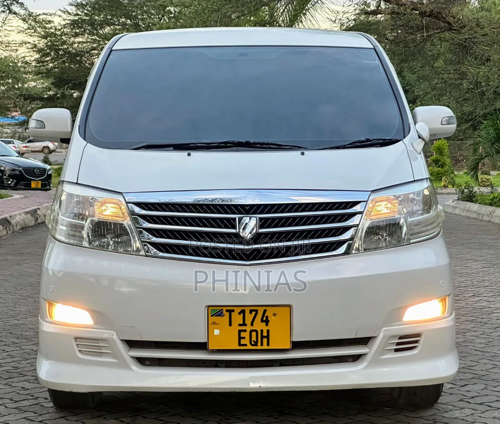 Toyota Alphard 2007 White