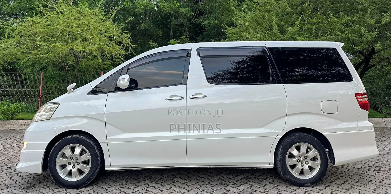 Toyota Alphard 2007 White