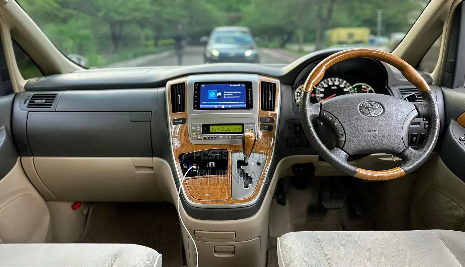 Toyota Alphard 2007 White