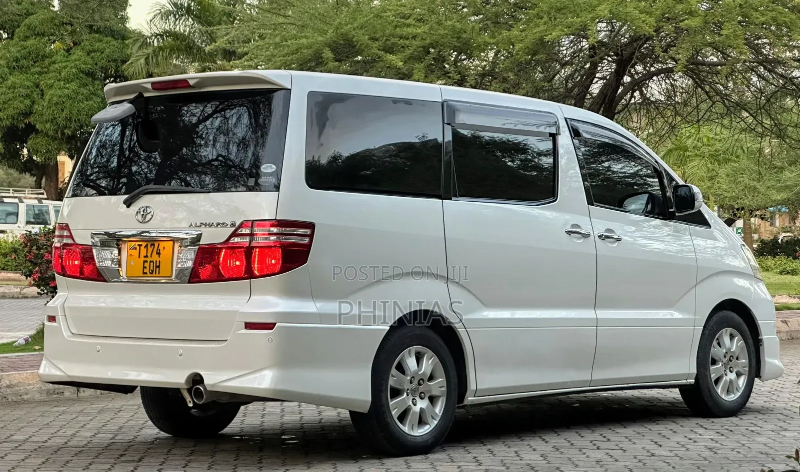 Toyota Alphard 2007 White