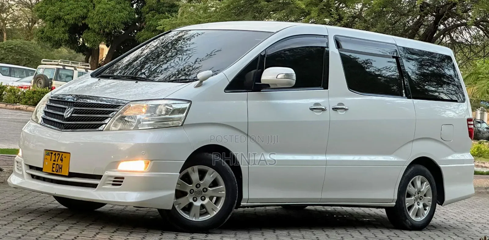 Toyota Alphard 2007 White