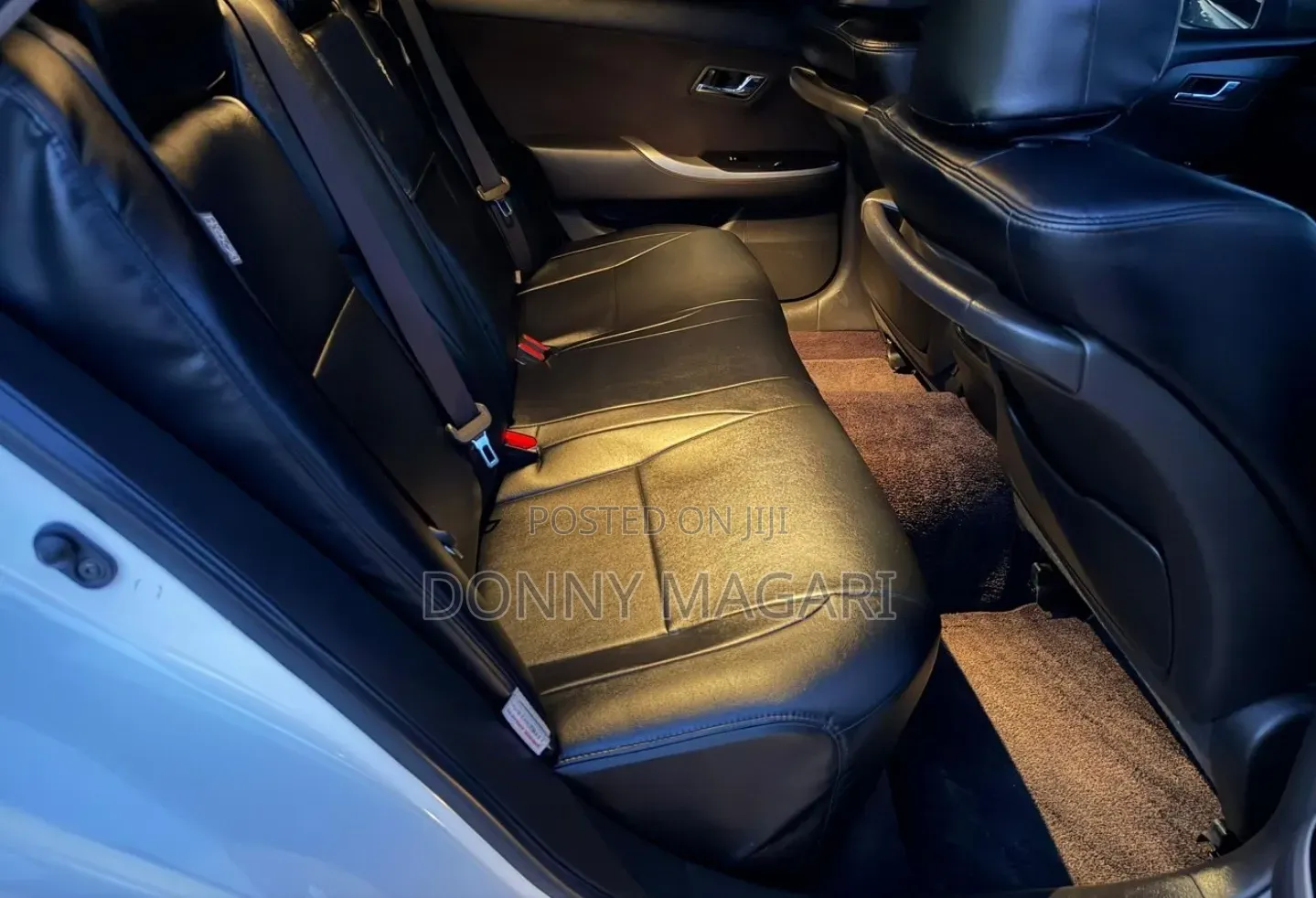 Toyota Crown 2011 White