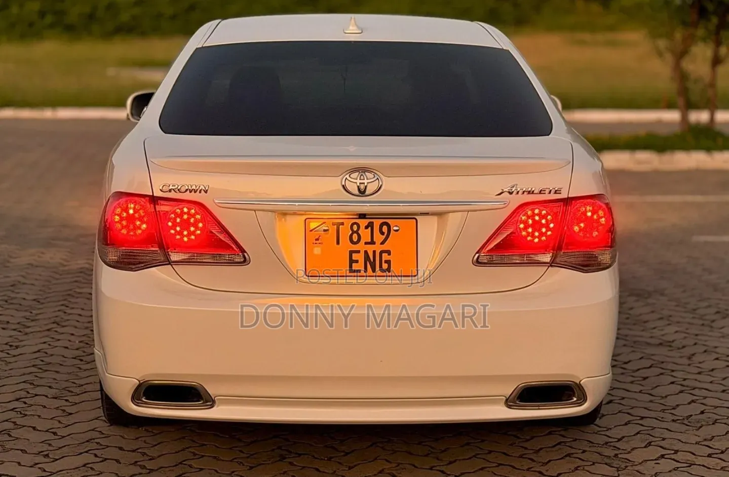 Toyota Crown 2011 White