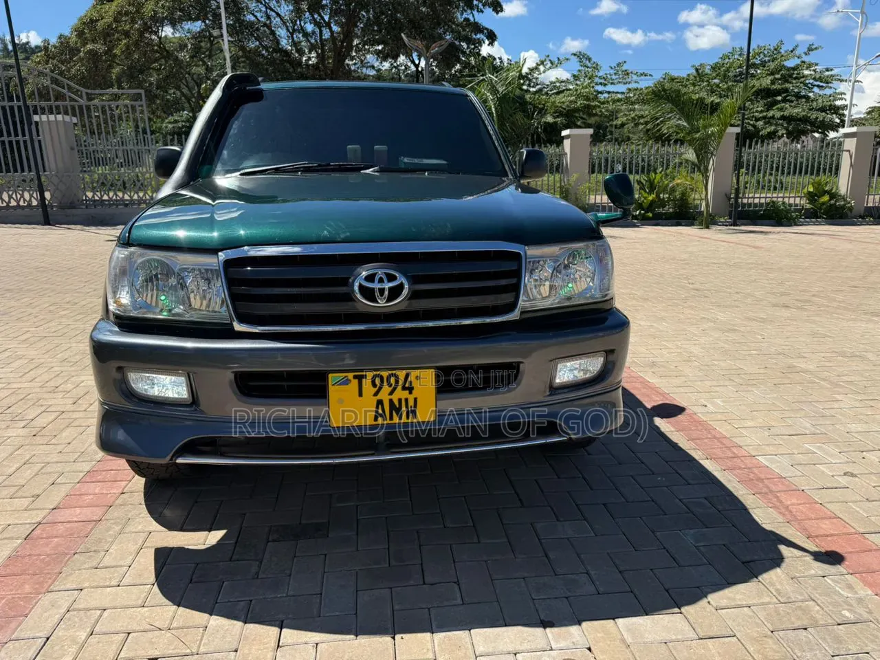 Toyota Land Cruiser 1998 Black