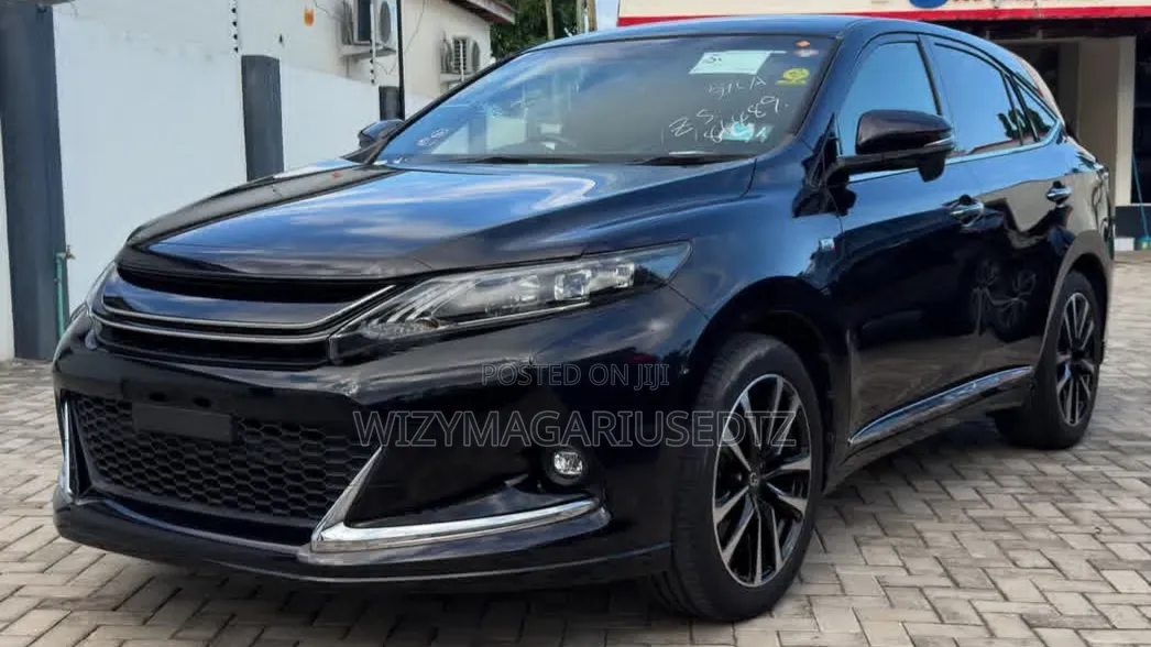 Toyota Harrier 2.0 2016 Ivory