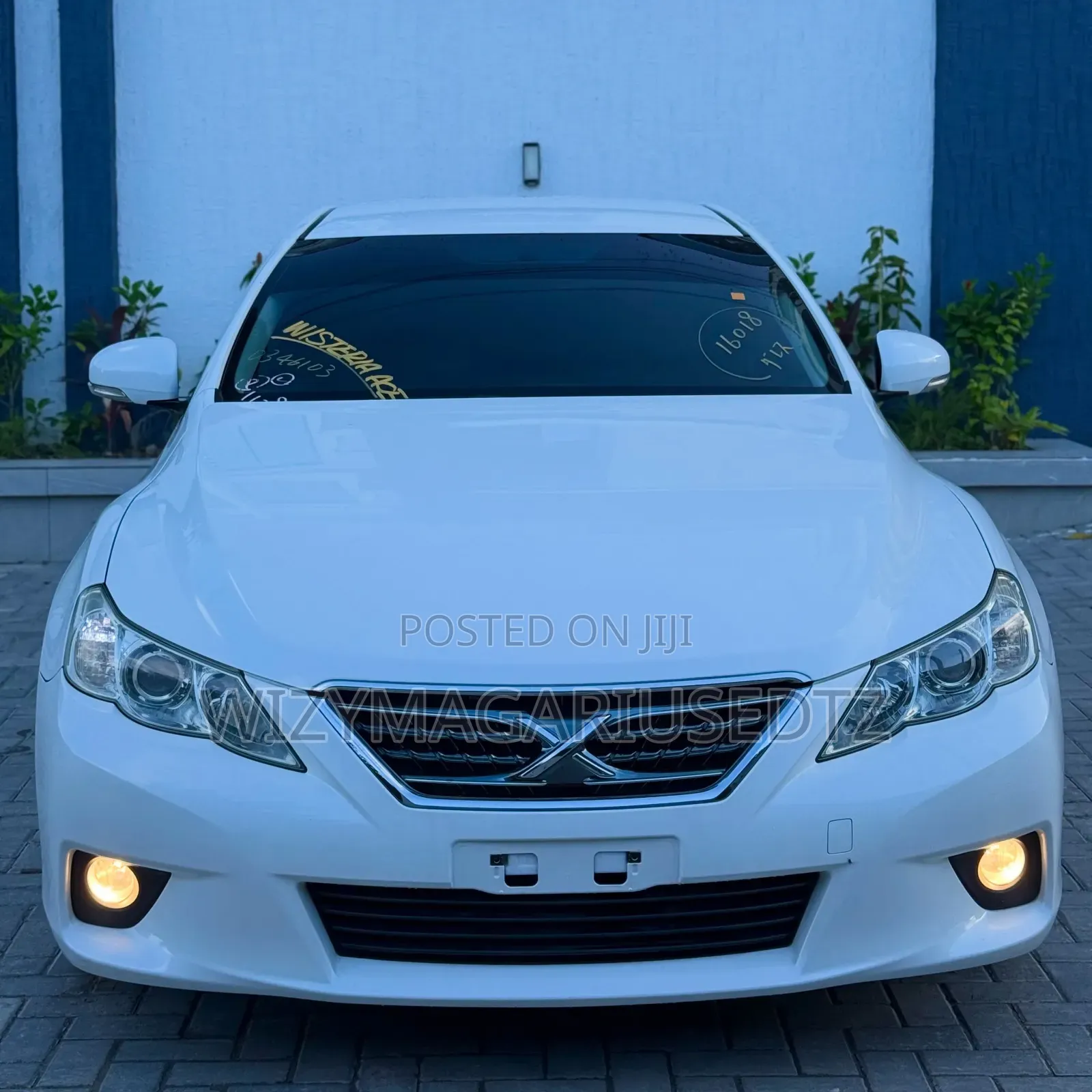 Toyota Mark X 2010 Off white