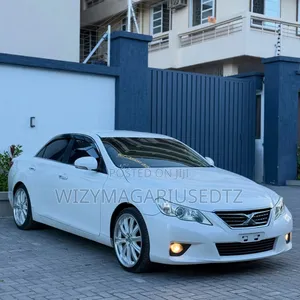 Toyota Mark X 2010 Off white