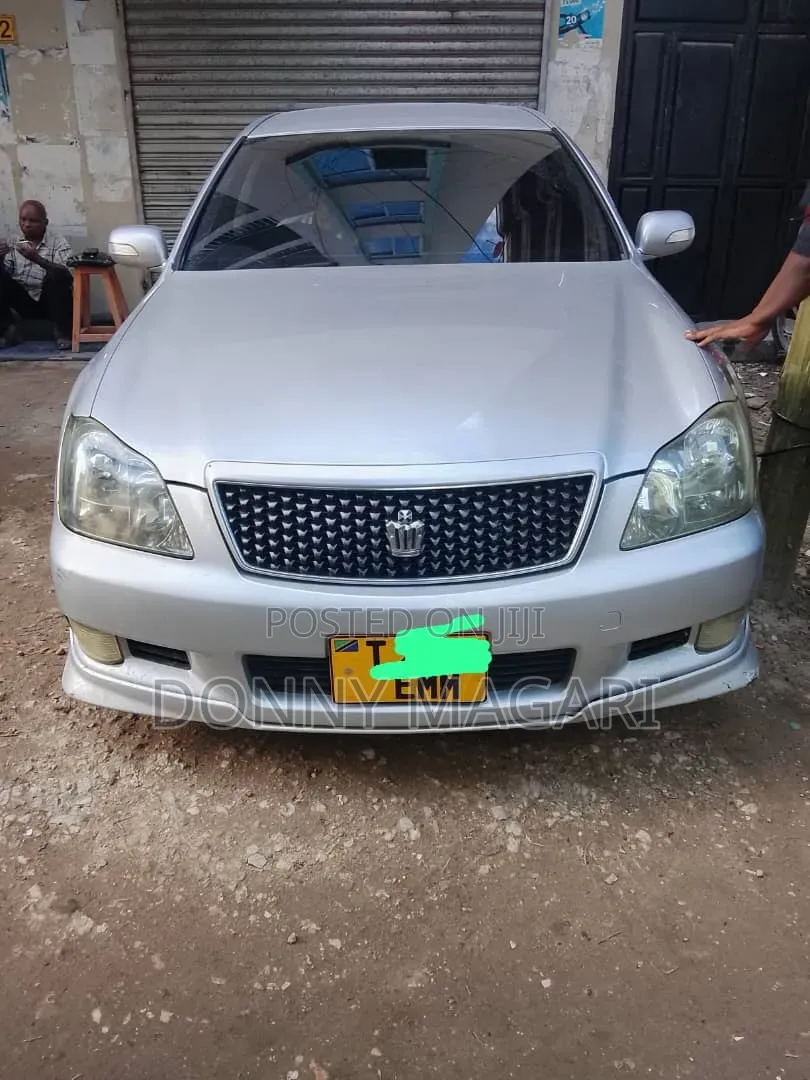 Toyota Crown 2007 Silver