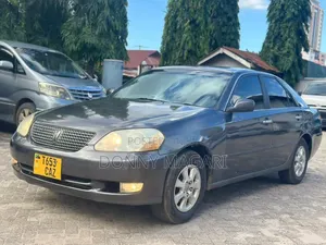 Toyota Mark II 2004 Gray