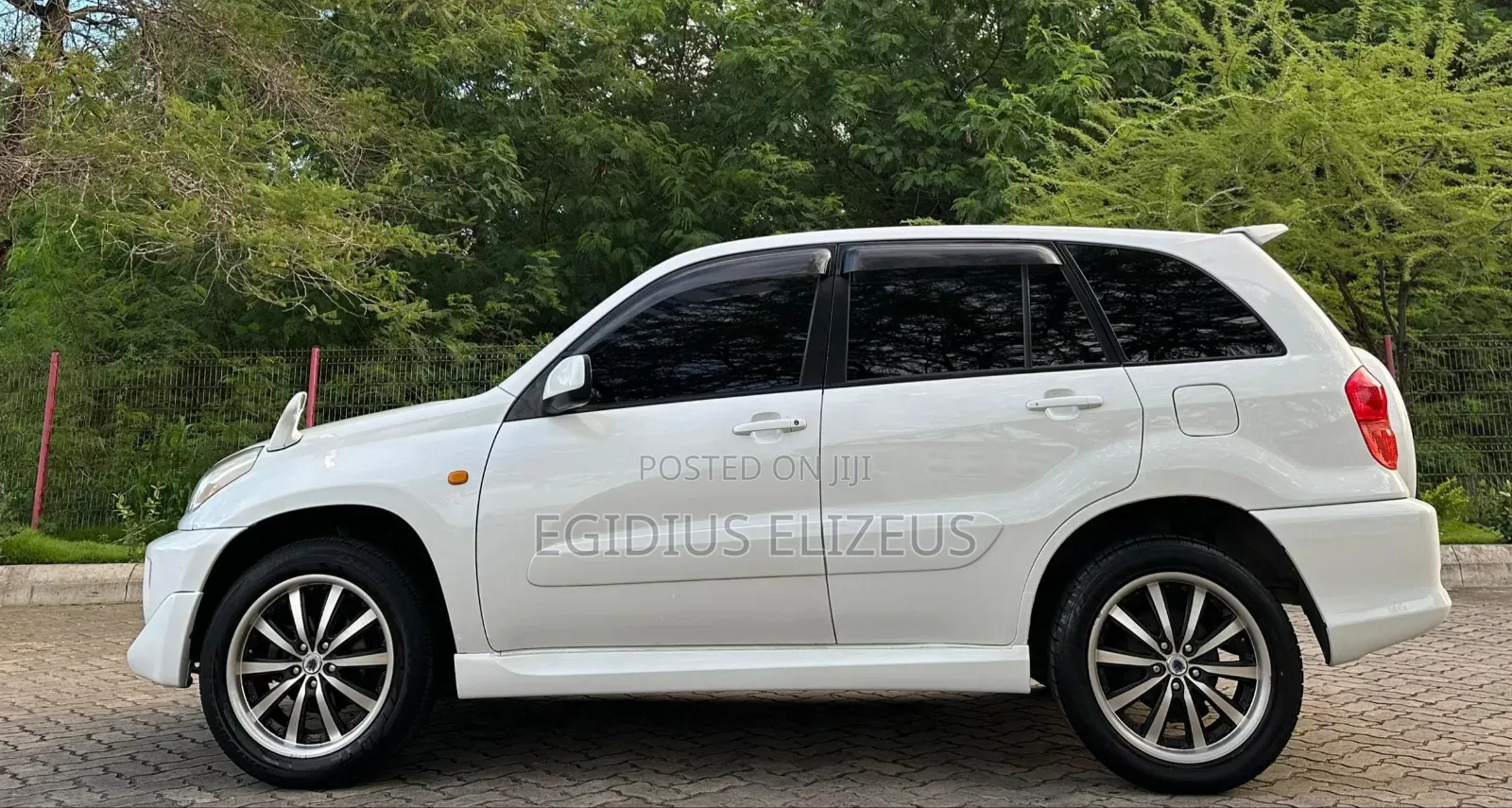 Toyota RAV4 2005 White