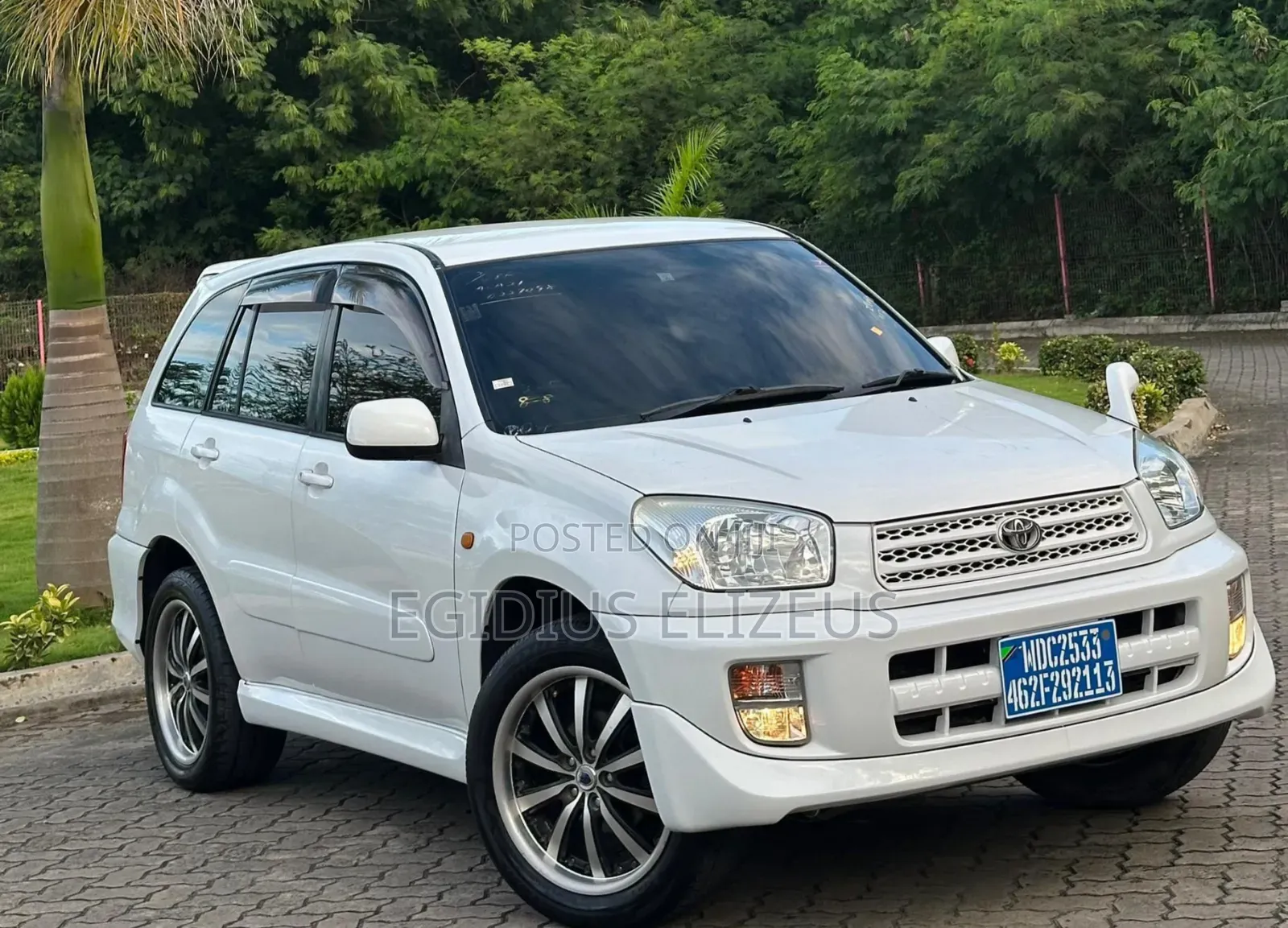 Toyota RAV4 2005 White