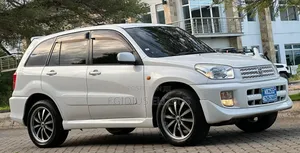 Toyota RAV4 2005 White