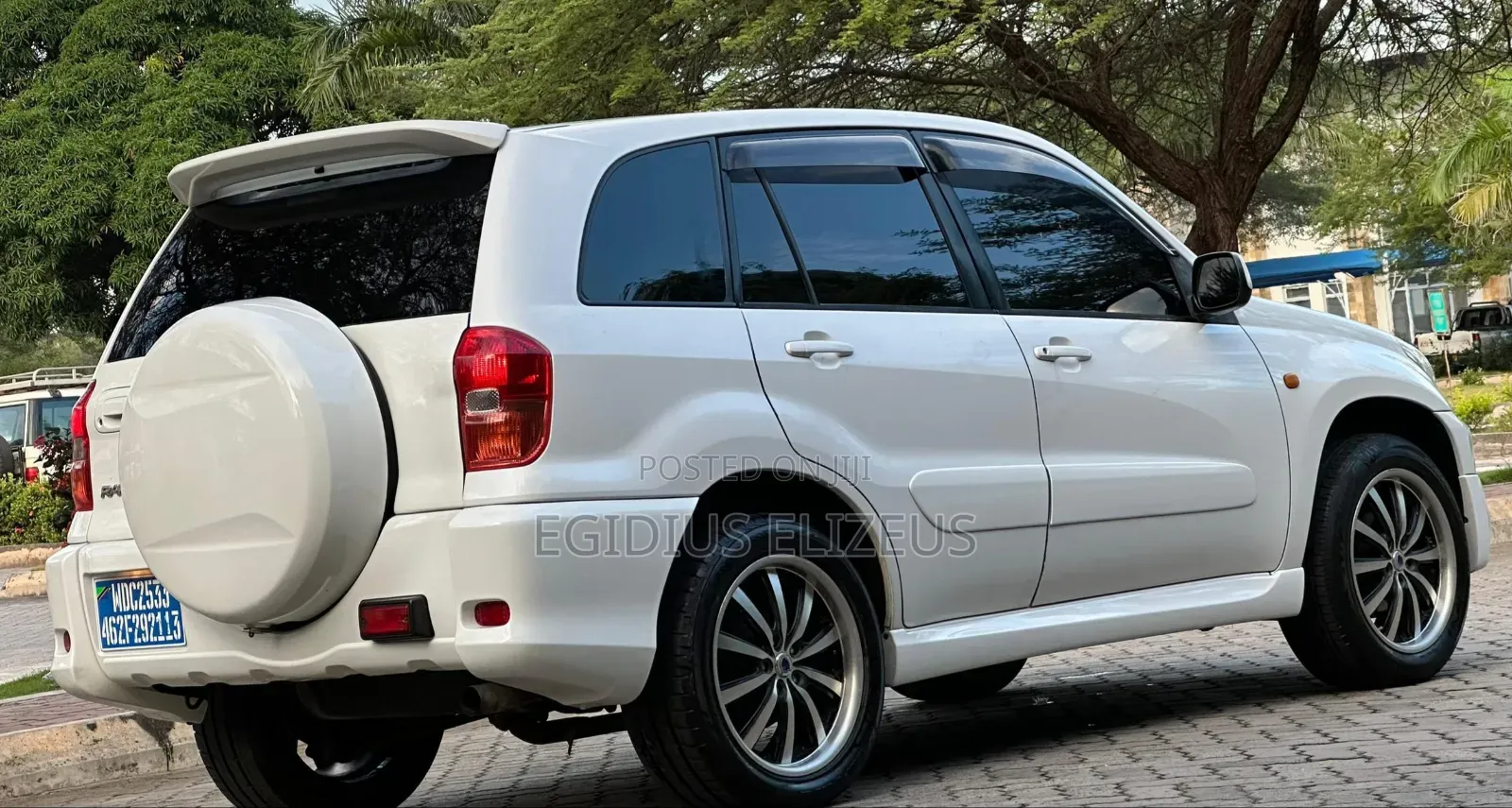 Toyota RAV4 2005 White
