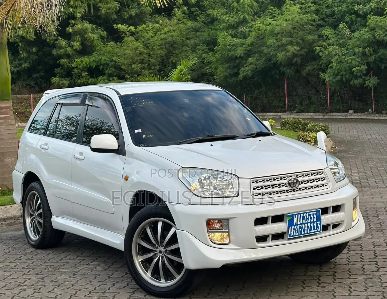 Toyota RAV4 2005 White