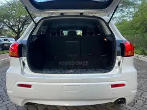 Mitsubishi RVR 2.0 2011 White