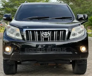 Toyota Land Cruiser Prado 2011 Black