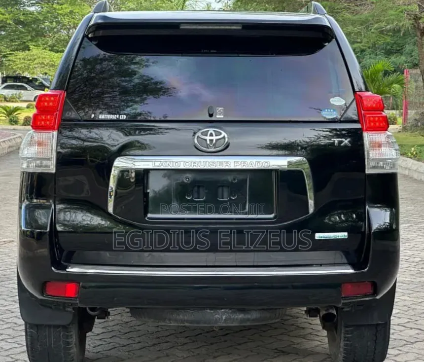 Toyota Land Cruiser Prado 2011 Black