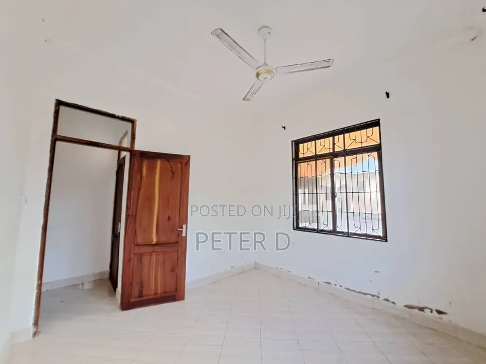 1bdrm Apartment in Kimara for rent