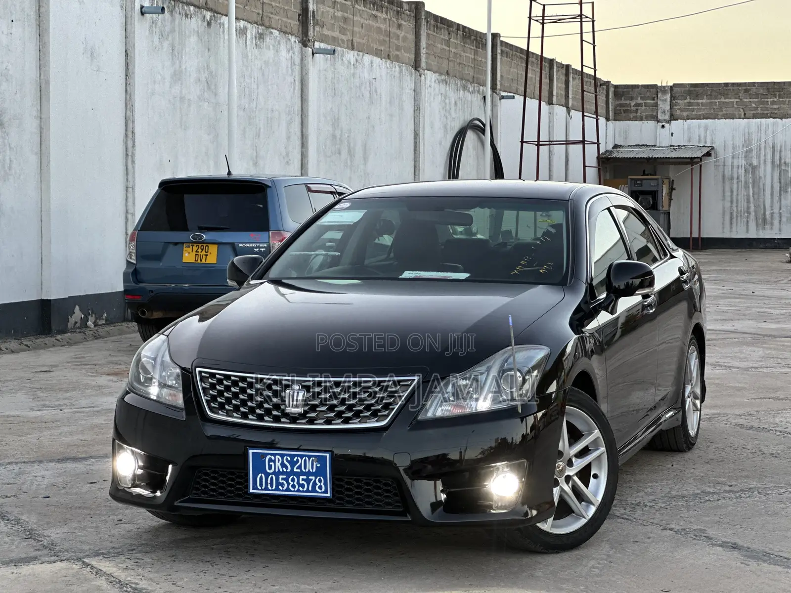 Toyota Crown 2011 Black