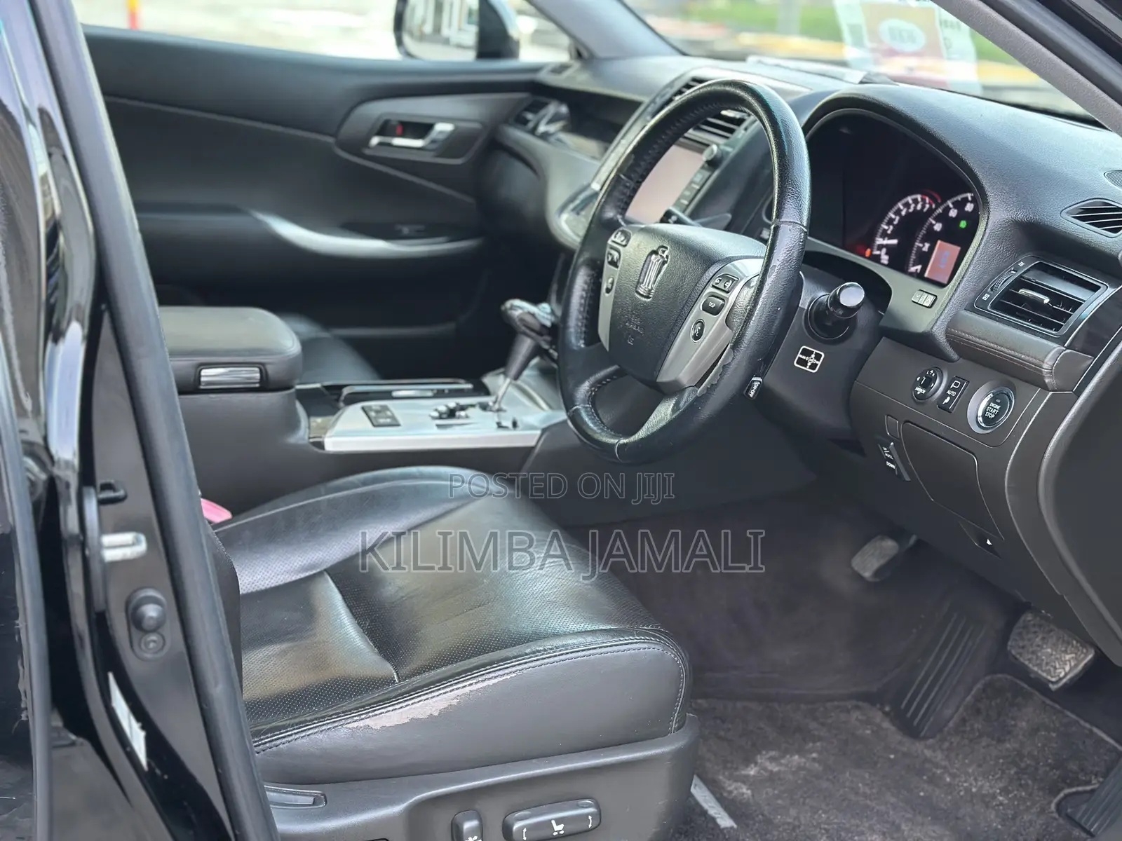 Toyota Crown 2011 Black